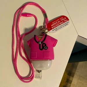 Bath & Body Works medical field pocketbac pal new with tags in PINK!